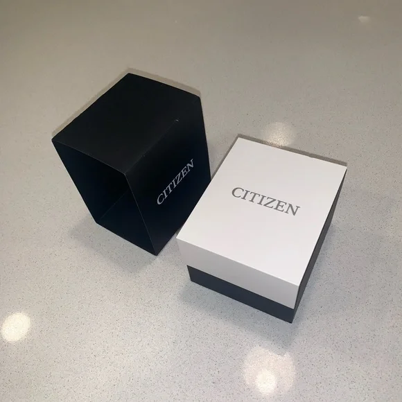 [SOLD] NWT Men’s Citizen Watch, Stainless Steel (Blue Dial). - Picture 4 of 4